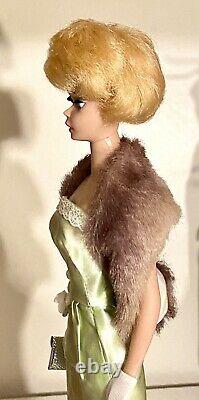 Beautiful Vintage 1960s Lemon Blonde Bubble Cut Barbie 850 With American Girl Face