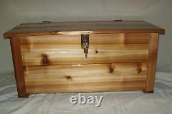 Cedar Hope Treasure Chest Toy Box Storage Trunk Great Size 4 American Girl Doll