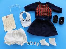 EARLY White Body Pleasant Company Molly American Girl Doll in Box w Meet Outfit