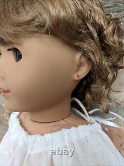 Edie Custom American Girl Doll OOAK Brown Wavy Hair Bangs Brown Eyes