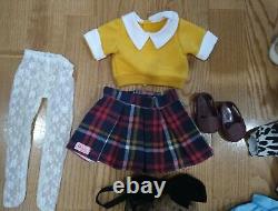 Gwen American Girl Doll 18 withadditional Outfits GUC NO Box/Book