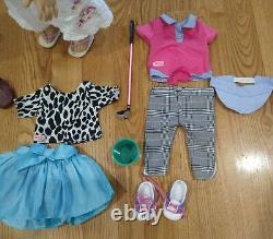 Gwen American Girl Doll 18 withadditional Outfits GUC NO Box/Book