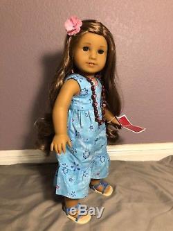 Kanani 2011 American Girl Doll of the Year Retired with Book- Great Condition