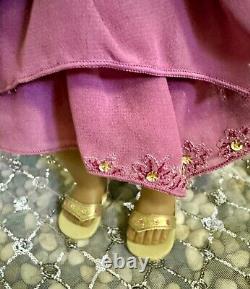 Kanani, ? American Girl of the Year? Beautiful hair and tiara? Lightly used