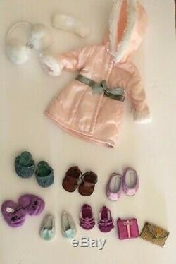 LOT 2 Pleasant Company American Girl Dolls And 78 Clothes/shoes/Accessories