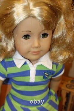 Lanie American Girl Doll Girl of the Year 2010 Great Condition in Ripped Box
