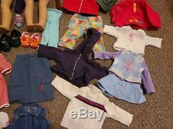 Lot of 3 American Girl Pleasant Company Dolls + 43 Accessories Clothing