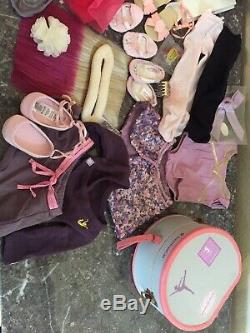 MINT American Girl Doll 2014 Isabelle Blonde Retired 18 WithClothes Shoes Stand