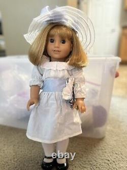 Nellie American Girl Doll w Meet Outfit 18