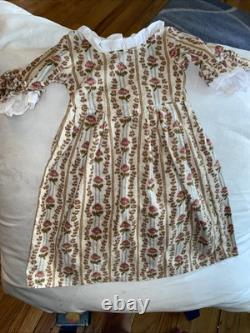PLEASANT COMPANY Doll Lot Of 7 Historic pieces/ Outfits 18 Inch RETIRED