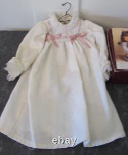 Pleasant Company American Girl 18 Doll SAMANTHA Greet Outfit-Nightgown + More