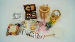 Pleasant Company American Girl Doll Samantha Wardrobe Trunk Lots of Accessories