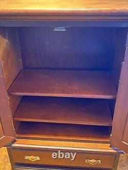 Pleasant Company American Girl Felicity Clothes Press Armoire Wardrobe