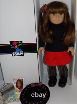 Pre Mattel GT 8 Pleasant Company American Girl Doll Red Hair Green Eyes w Box