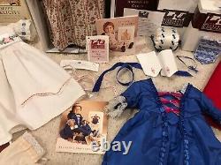 RETIRED American Girl Doll Felicity Lot Outfits, Accessories, Books PRISTINE