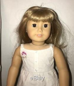 Retired American Girl Doll Gwen Thompson In Original Box Chrissa's Friend