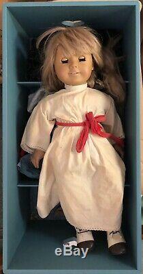 Retired American Girl Doll Pleasant Co. Trunk/bed/clothes. White Body Kirsten 89
