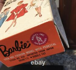 VINTAGE 1960s BRUNETTE BUBBLECUT BARBIE With AMERICAN GIRL FACE IN ORIGINAL BOX