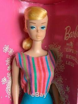 VINTAGE BARBIE RARE SWIRL on AMERICAN GIRL BEND LEG DOLL BODY BLONDE 1070 with BOX