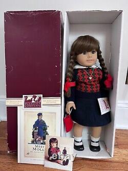 Vintage 1987-88 Pleasant Company White Body Molly Doll Original Braids in Box