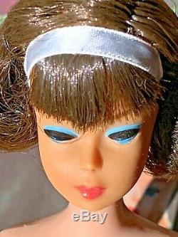 Vintage American Girl Brunette Side Part Barbie Doll w Box OSS Stand Pamphlet