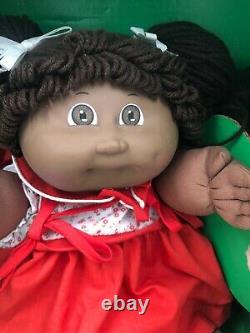 Vintage Cabbage Patch Doll African American Girl Yarn Hair with box- Please read