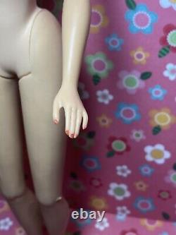 Vintage Gorgeous Blonde AMERICAN GIRL BARBIE DOLL Belle Dress SO PRETTY